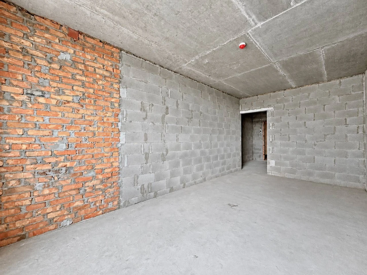 VIEWS OF 1-ROOM APARTMENT IN MANHATTAN CITY | 52.9 sq m | 10th floor