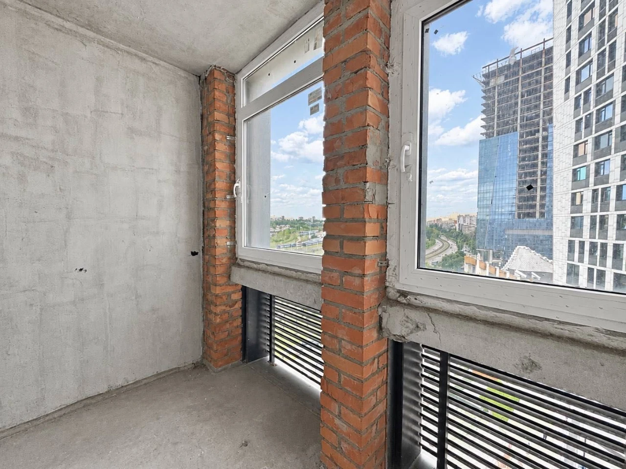 VIEWS OF 1-ROOM APARTMENT IN MANHATTAN CITY | 52.9 sq m | 10th floor