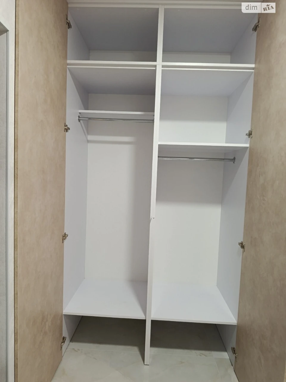 Продаж Квартира Озерна