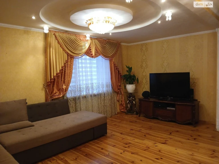 Long-Term Rental Apartment, Dniprovsky