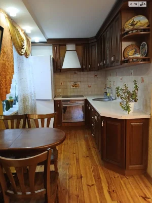 Long-Term Rental Apartment, Dniprovsky