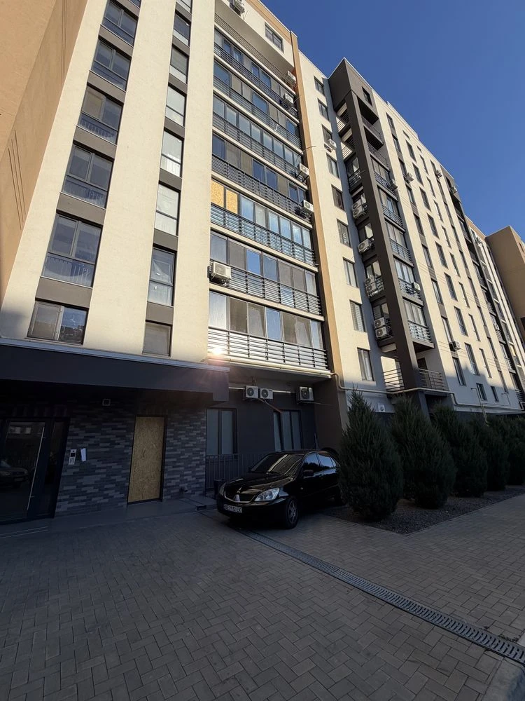 For Sale: 3-room apartment in a New Building in the Center with Euro-renovation, 90 sq m