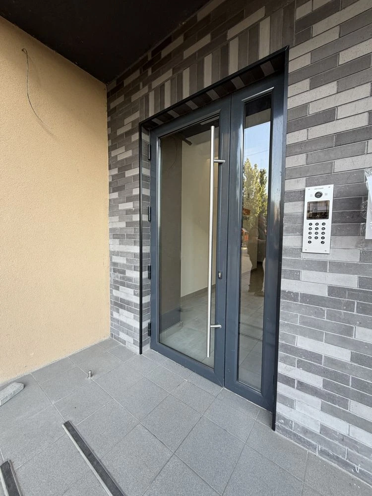 For Sale: 3-room apartment in a New Building in the Center with Euro-renovation, 90 sq m