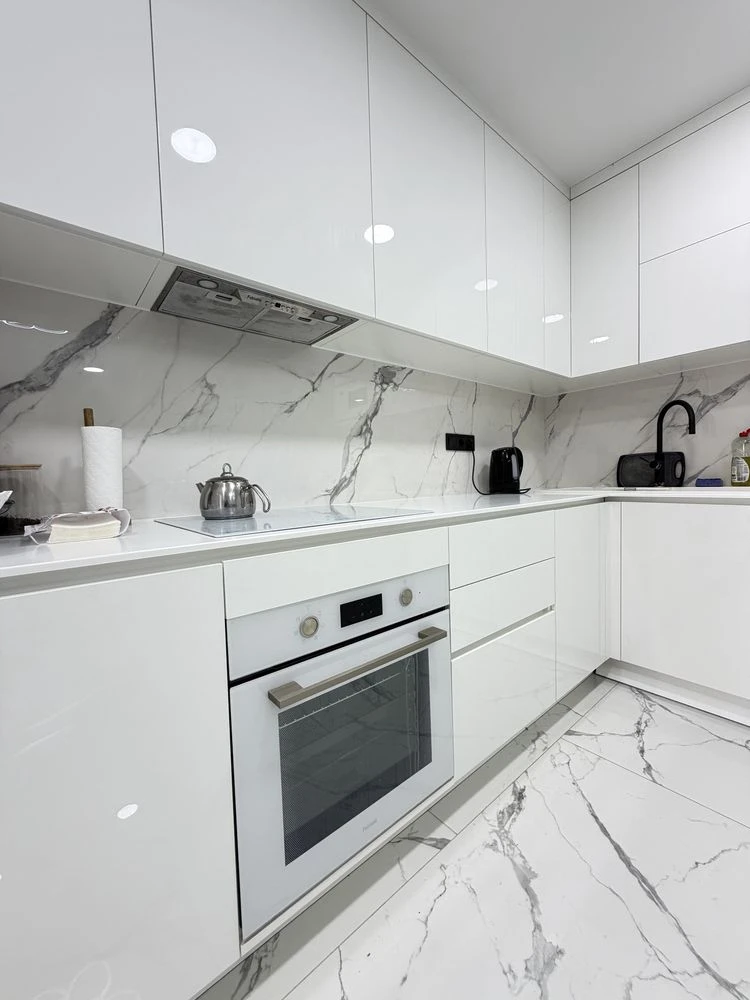 For Sale: 3-room apartment in a New Building in the Center with Euro-renovation, 90 sq m