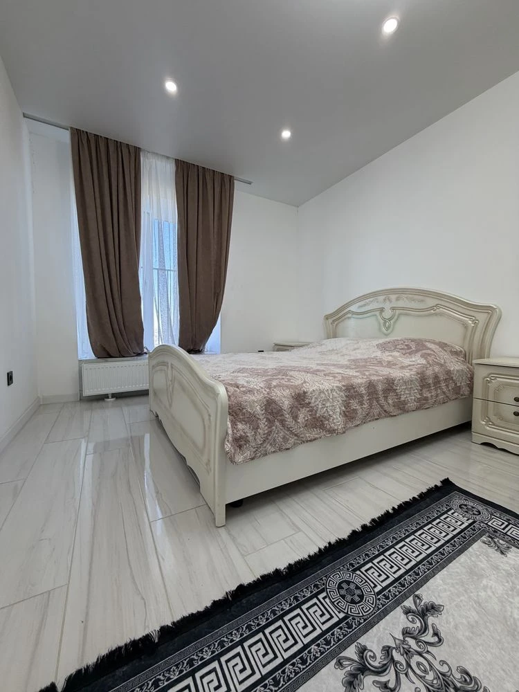 For Sale: 3-room apartment in a New Building in the Center with Euro-renovation, 90 sq m