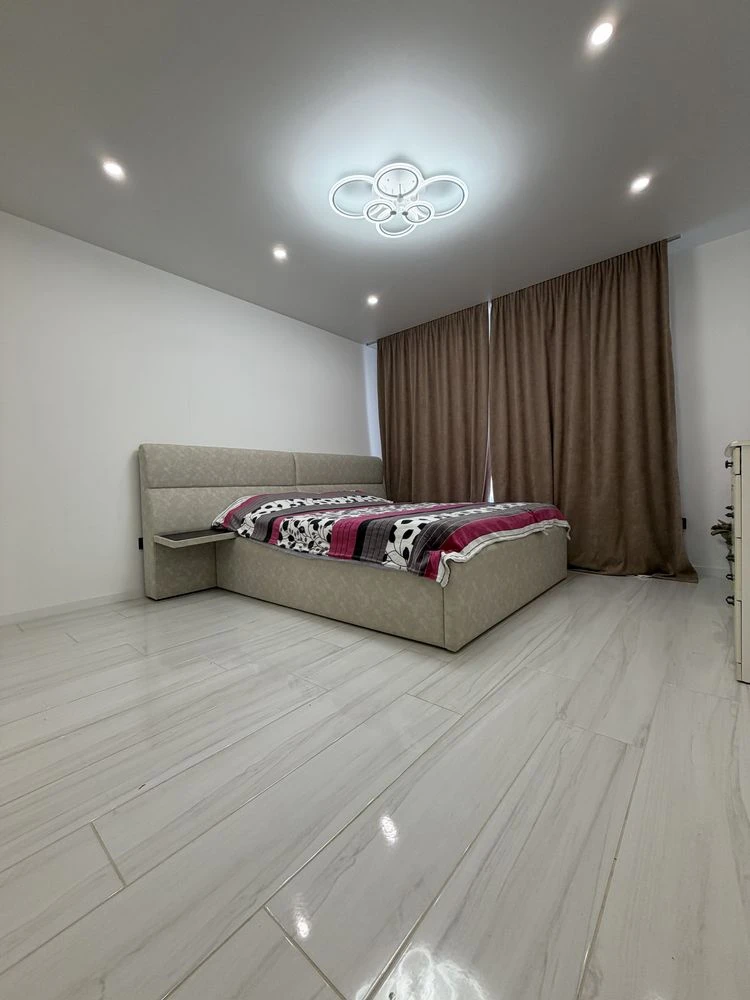 For Sale: 3-room apartment in a New Building in the Center with Euro-renovation, 90 sq m