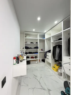For Sale: 3-room apartment in a New Building in the Center with Euro-renovation, 90 sq m