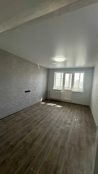 Selling a 1-room apartment in Byron, Kommunalny Market, New Houses