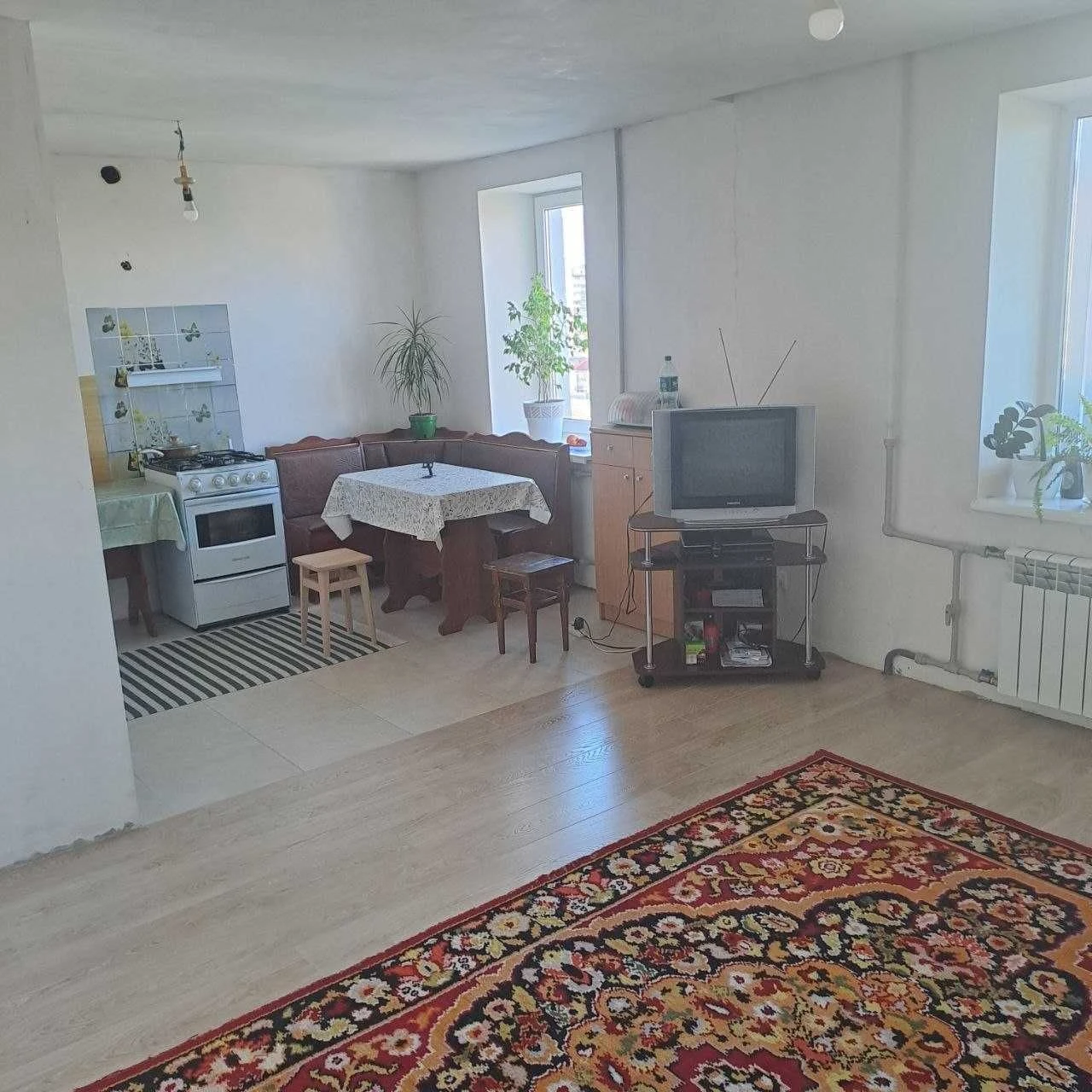 For Sale 3-bedroom apartment in Kholodnaya Gora