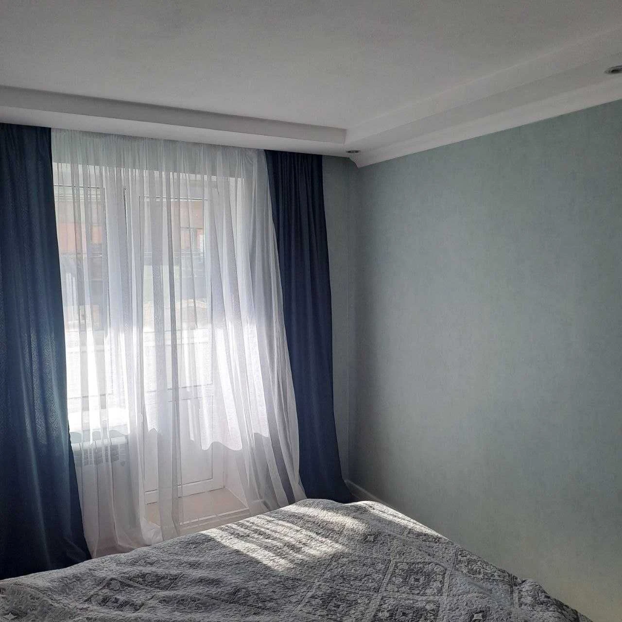 For Sale 3-bedroom apartment in Kholodnaya Gora