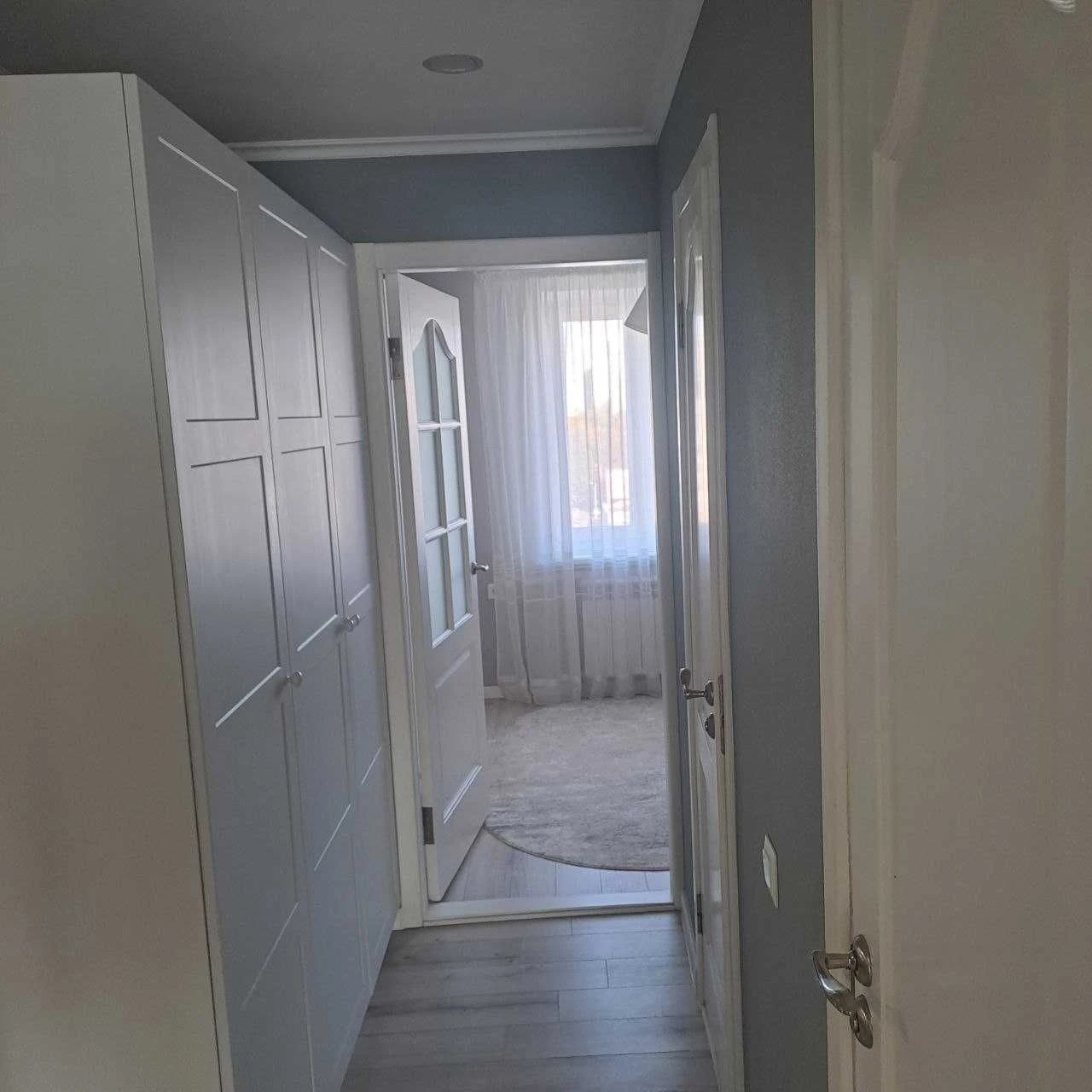 For Sale 3-bedroom apartment in Kholodnaya Gora