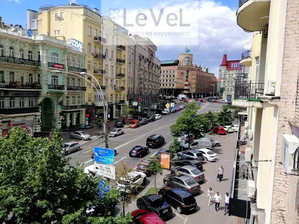 Apartment. Large Vasylkivska Street, Kyiv