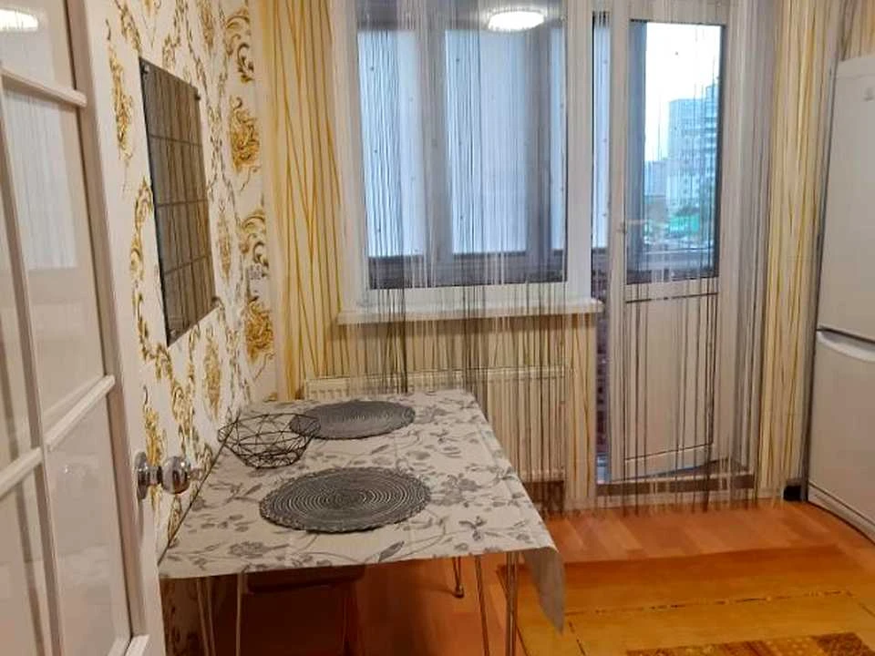 Квартира. Київ, проспект Червоної Калини