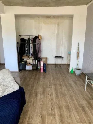 Selling a 1-room apartment in Byron, Kommunalny Market, New Houses