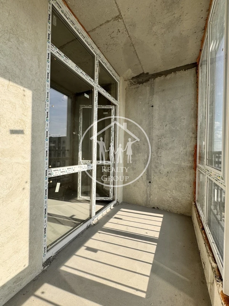 2-bedroom apartment in new building under construction! Complex on Truskavets Street