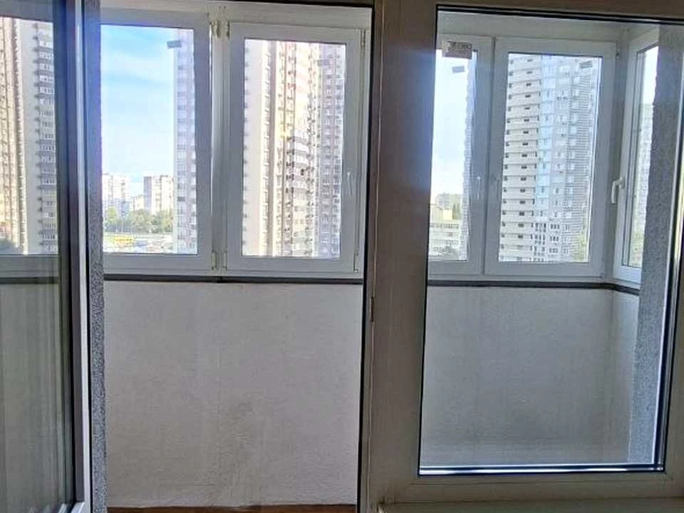 Apartment. Mikols'ko-Slobids'ka Street, Kyiv