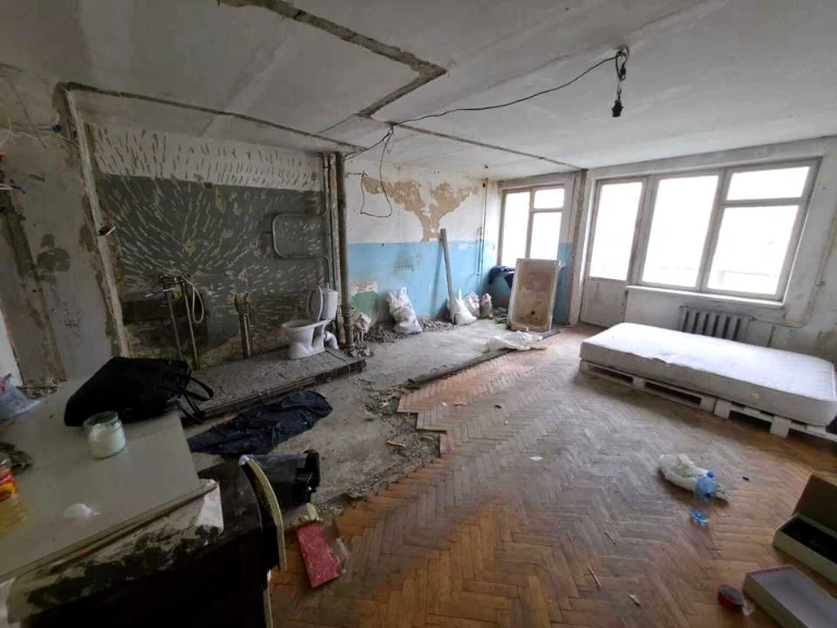 Apartment. Lomasivska Street, Kyiv