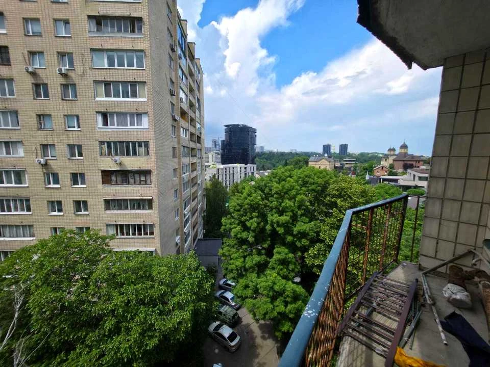 Apartment. Lomasivska Street, Kyiv