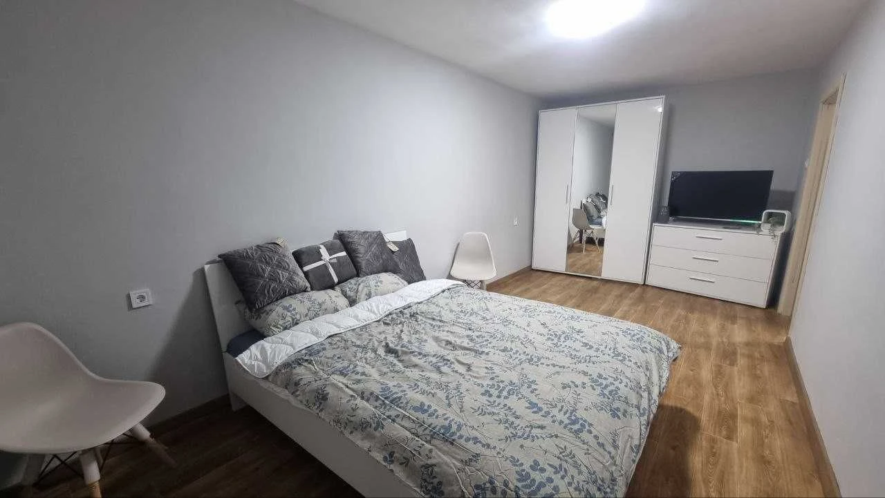 Apartment at Prospect Naukova 86/2, heated