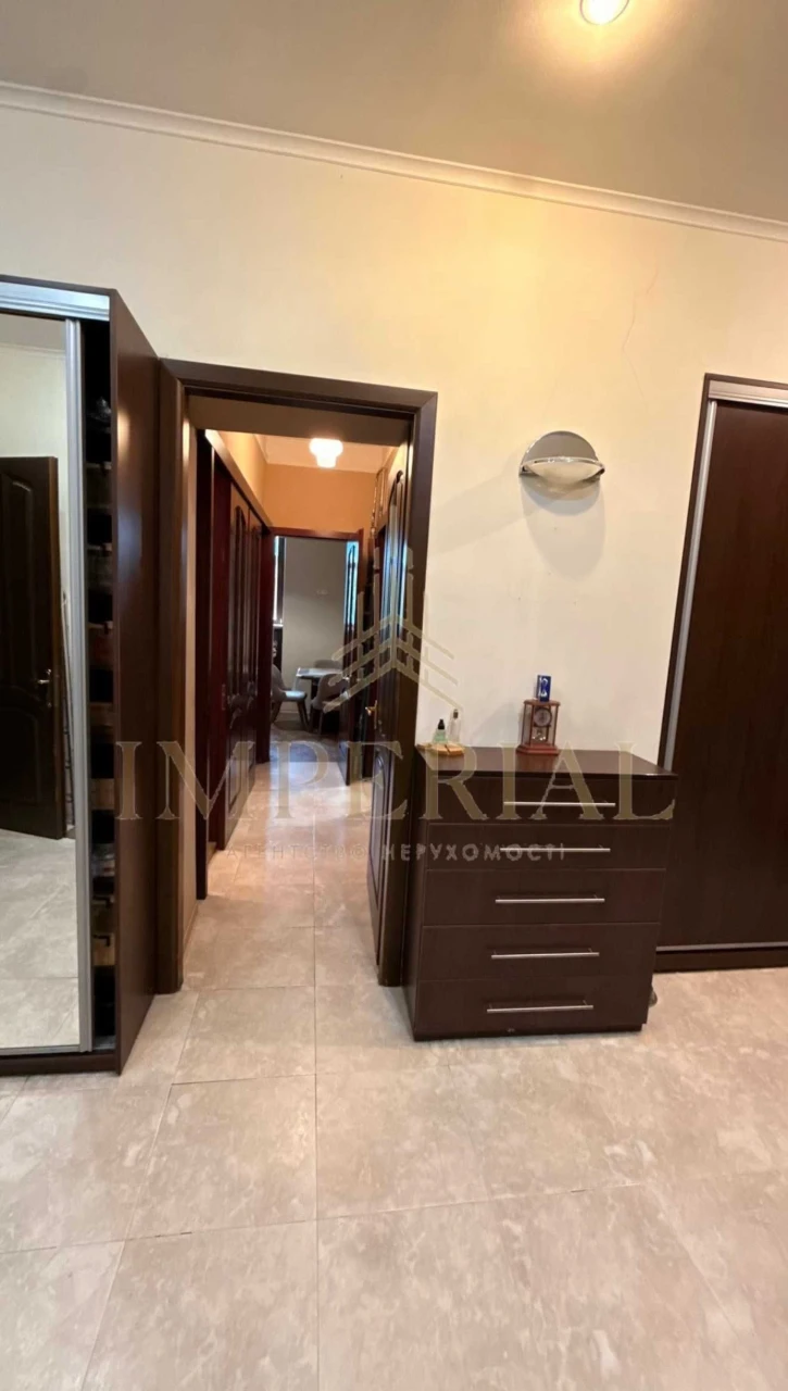 Продається 3-кімнатна квартира 80 м² | Історичний центр Києва
