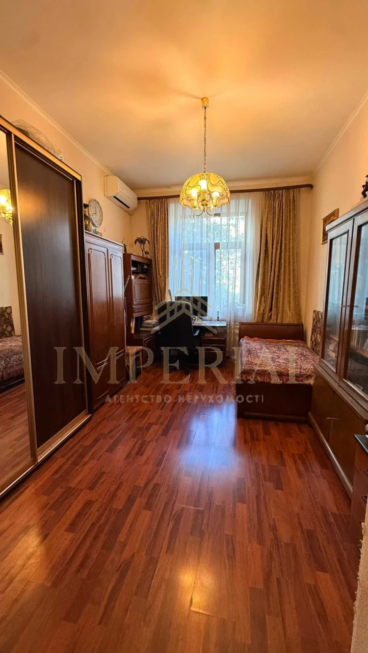 Продається 3-кімнатна квартира 80 м² | Історичний центр Києва