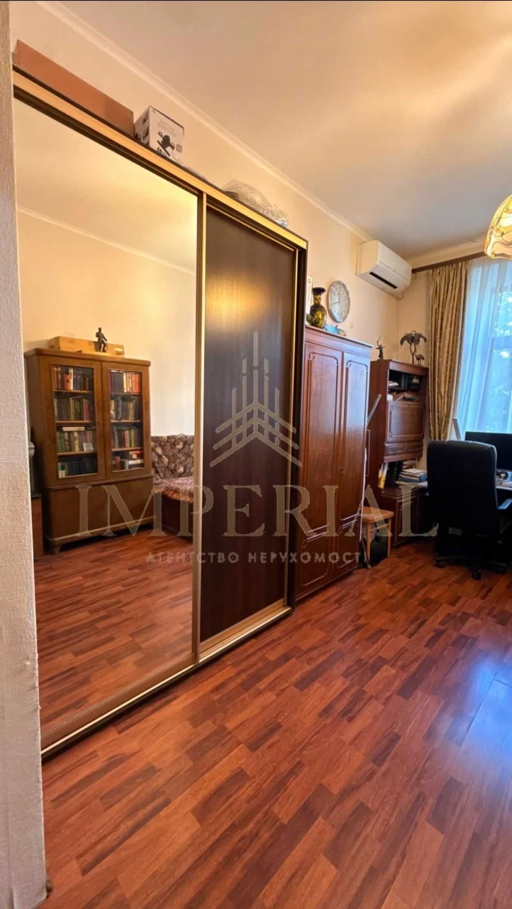 Продається 3-кімнатна квартира 80 м² | Історичний центр Києва