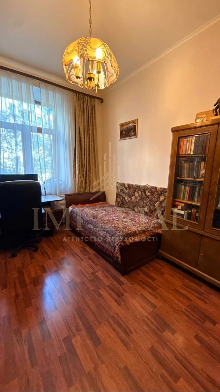 Продається 3-кімнатна квартира 80 м² | Історичний центр Києва