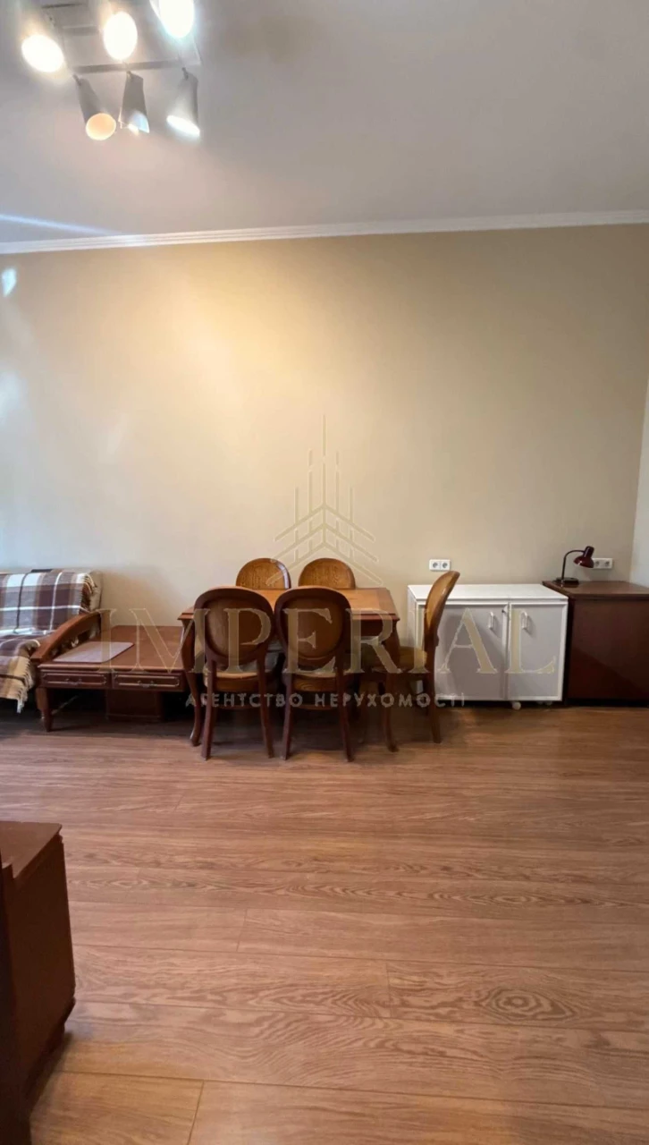 Продається 3-кімнатна квартира 80 м² | Історичний центр Києва