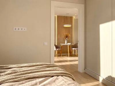 Apartment. Дніprovska naberezhna, 18-A