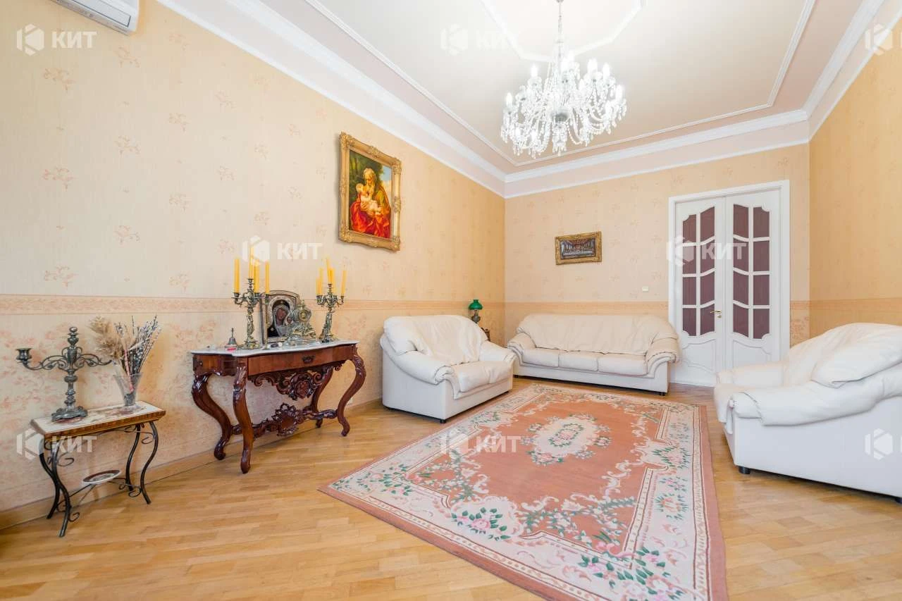 4к. 150м2 Центр ( ул. Чигирина, м. Исторический Музей ) 12154