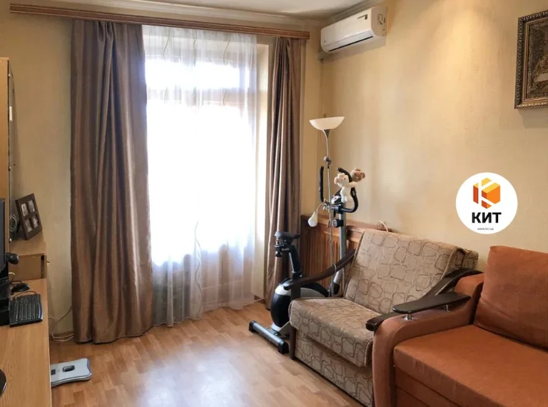 2 rooms, 46 sq m, Center, Nauchnaya Street