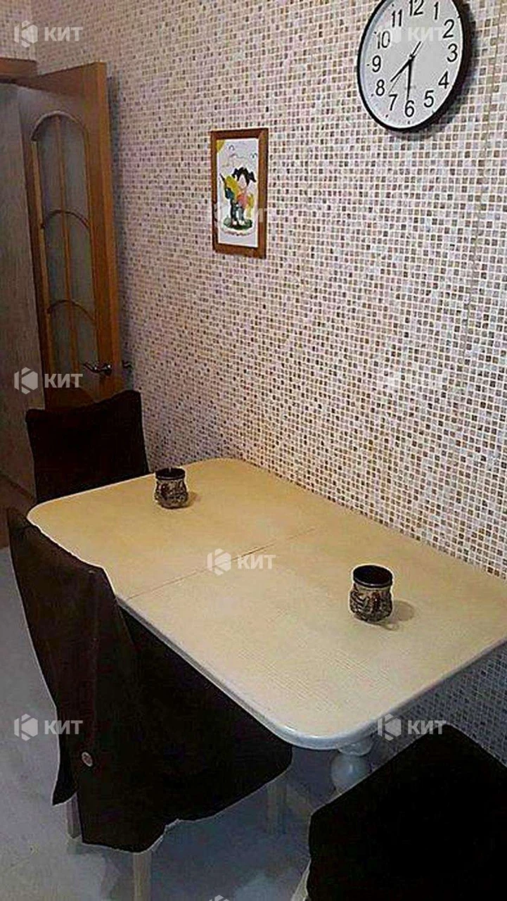 3к.70м2, Северная Салтовка 4, Метростроителей