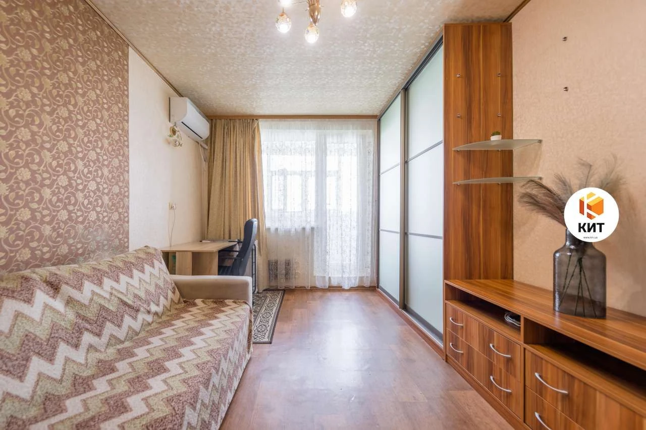 1 room, 36 sq m, Center (Наукова metro, Klochkovska str. 19)