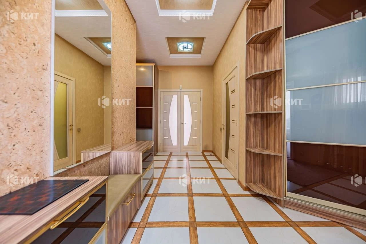 126 sq m House + 50 sq m Guest House (independent) 7 acres