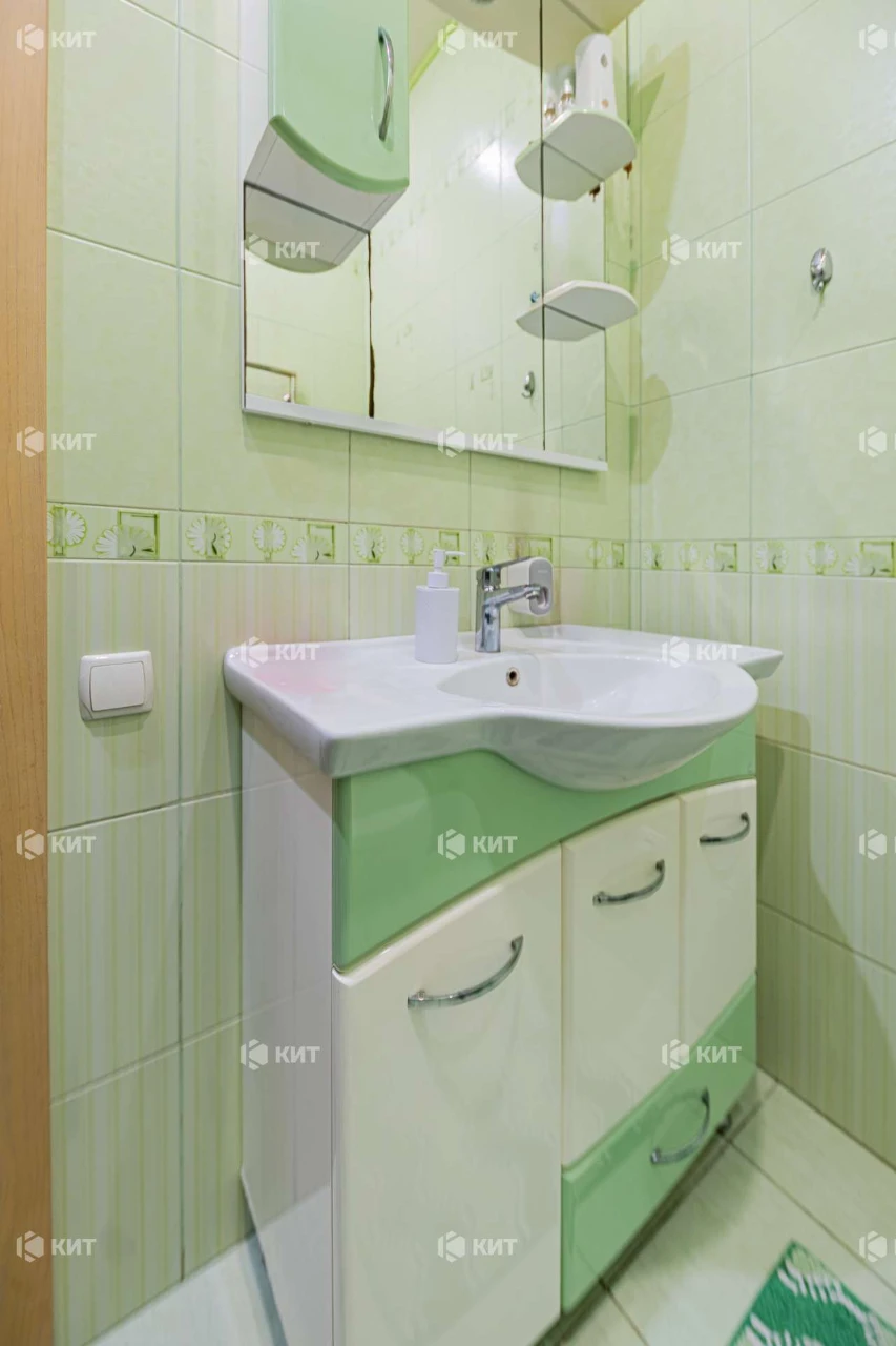 126 sq m House + 50 sq m Guest House (independent) 7 acres