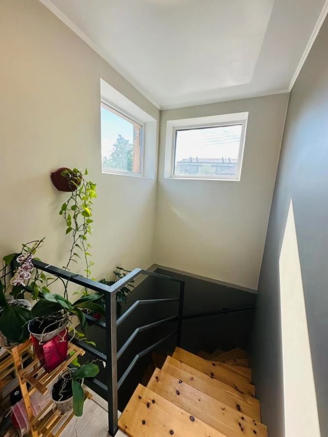 Apartment for sale in a four-apartment building | 99 m² | near park Шевченка