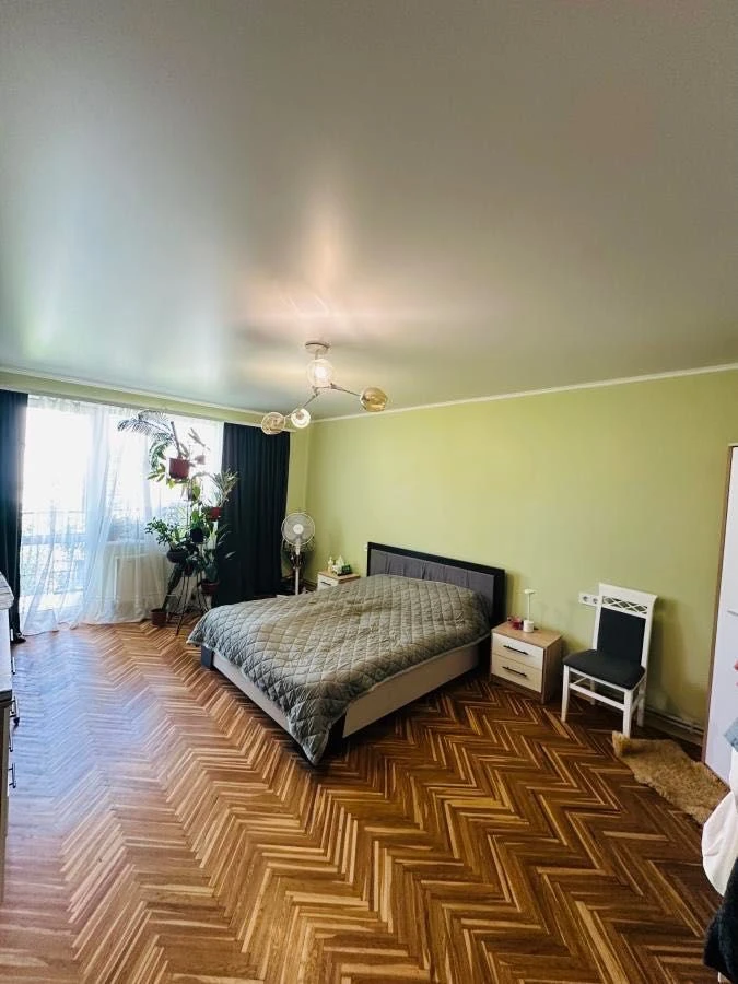 Apartment for sale in a four-apartment building | 99 m² | near park Шевченка