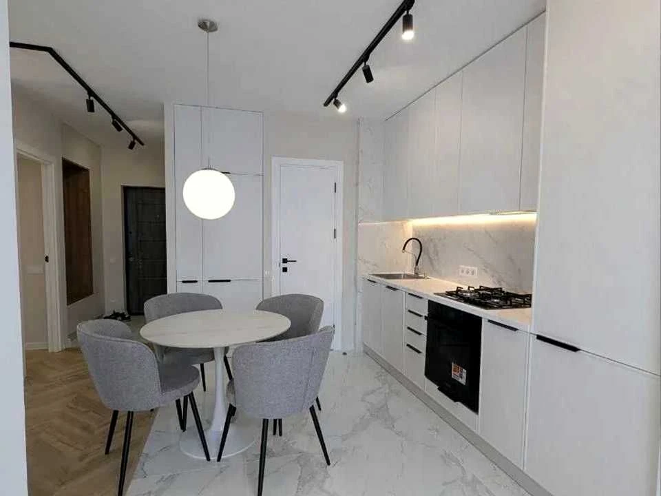 Apartment. Hmelnitsky, Pribuzka Street