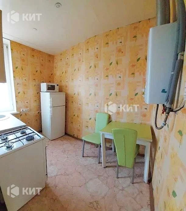 3-комнатная квартира, 57 м², Центр (Каплуновский пер., м. Архитектора Бекетова)