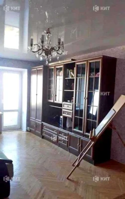 1к. 33м2 Павлово Поле, м. 23 Августа, Космонавтов ул. 8, 137