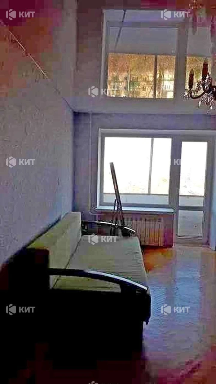 1к. 33м2 Павлово Поле, м. 23 Августа, Космонавтов ул. 8, 137
