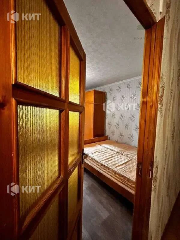 3к.65м2 Повстання (Восстания, Защитников Украины, Конный рын