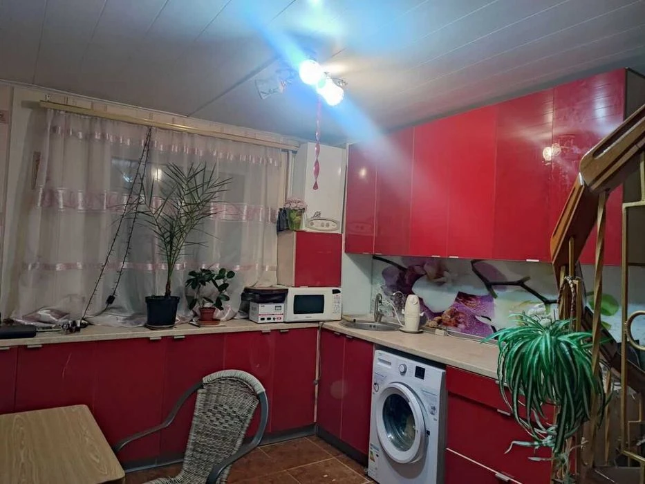 Urgent sale of a house for two families, Dniprovsky district