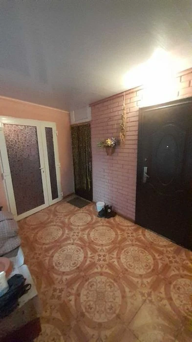 Urgent sale of a house for two families, Dniprovsky district
