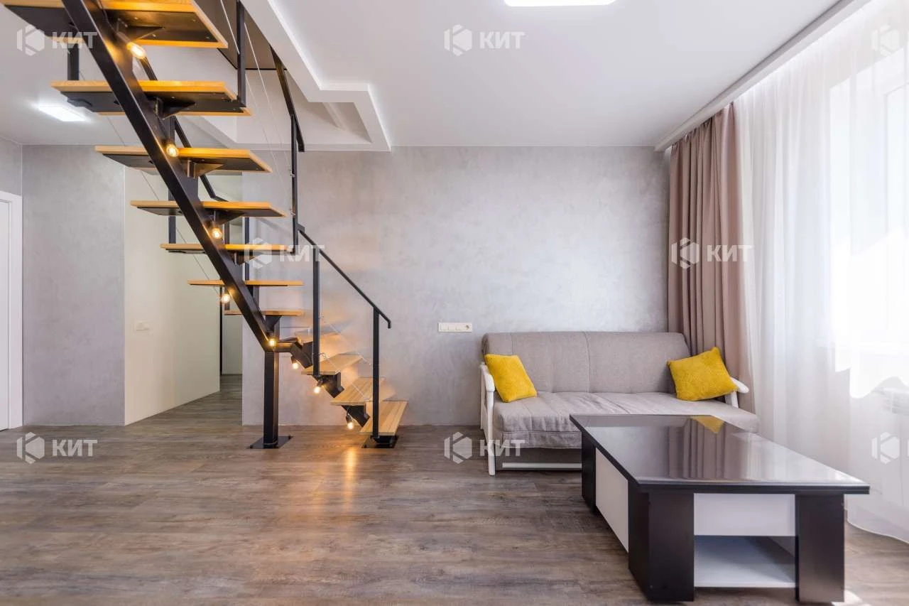 3 rooms, 73 m2, Center (Vosstaniya, Zashytnykiv Ukrainy, Iksrynsky Residence)
