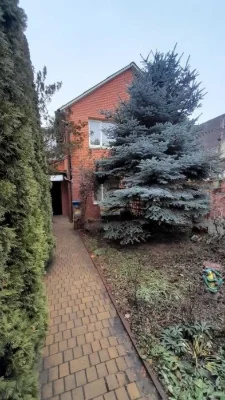 Urgent sale of a house for two families, Dniprovsky district