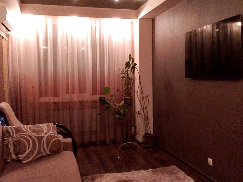 Apartment. Kharkiv, Novooleksandrivska St., (Building 1)