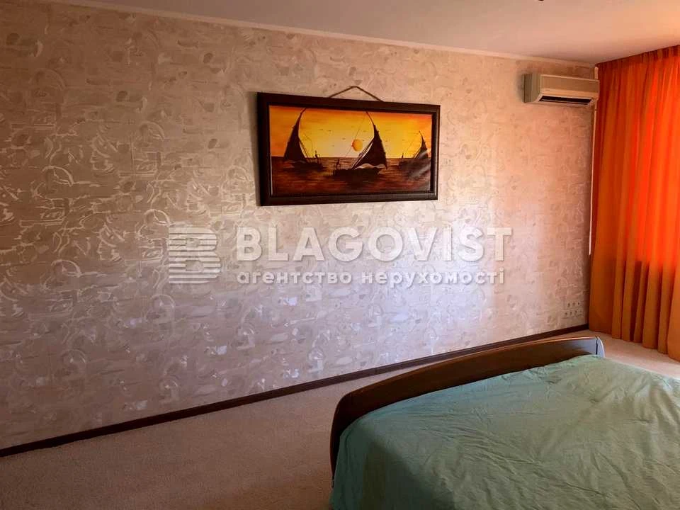 Квартира. Київ, Мала Житомирська вулиця
