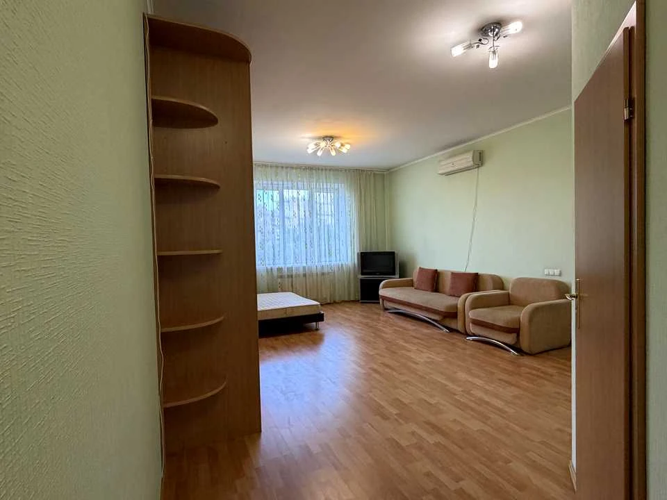 Apartment. Vyacheslav Chornovol Street, Kyiv