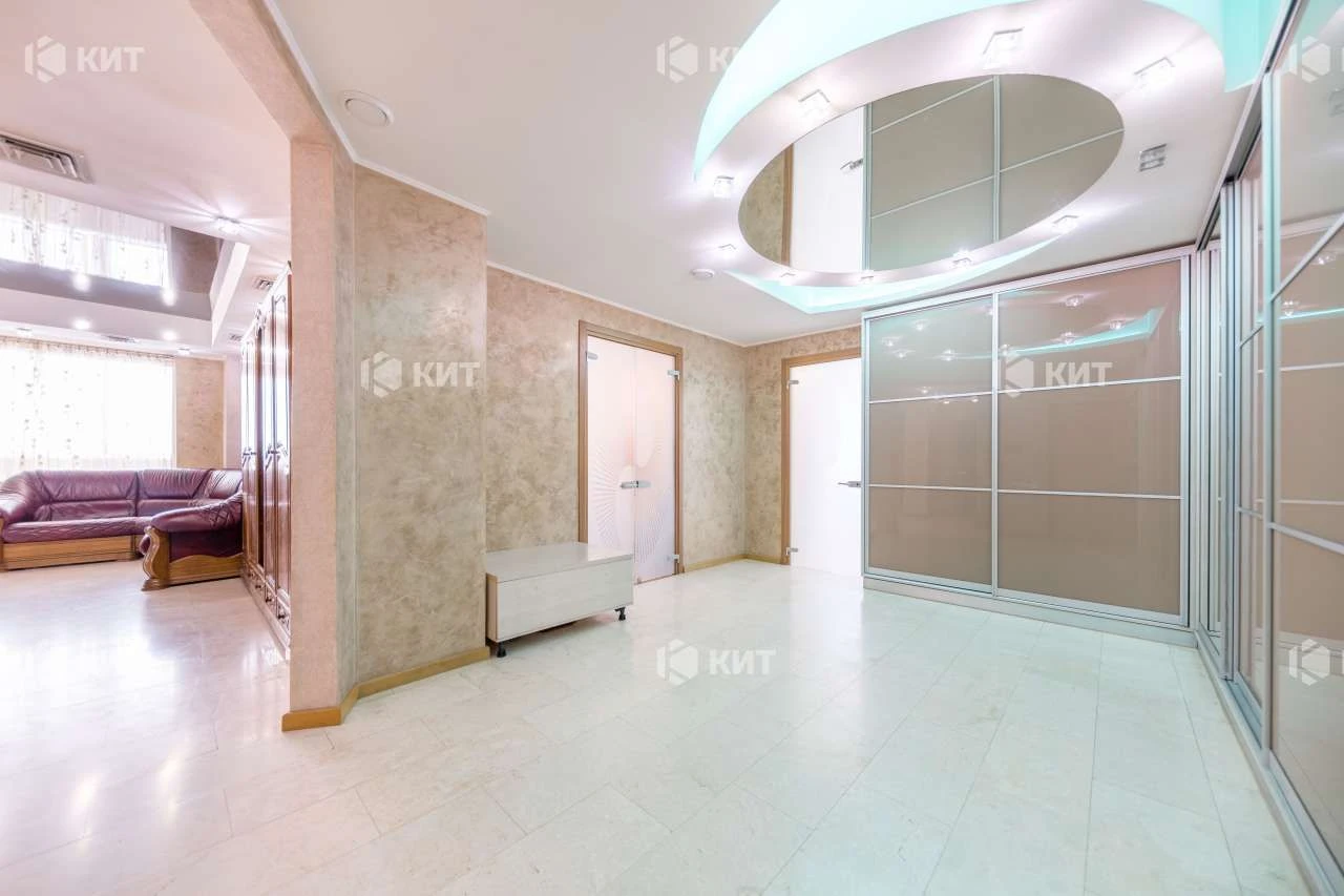 3-кімнатна, 125 м2, Центр (вул. Культури, метро Научна, ЖК Олимп)